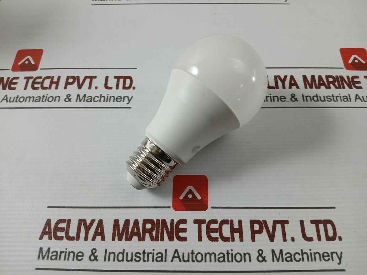 Lot Of 2X Ogmax E27 Led Bulb