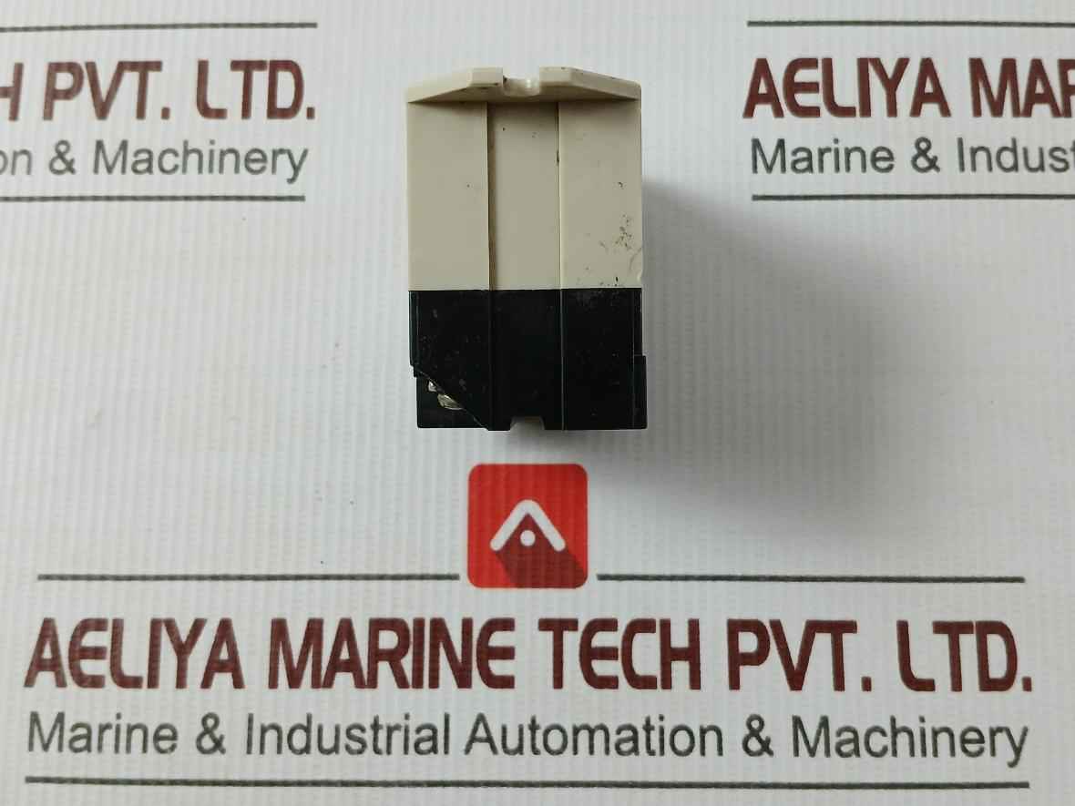 Lot Of 2X Omron G7L-2A-bub Relay 240V