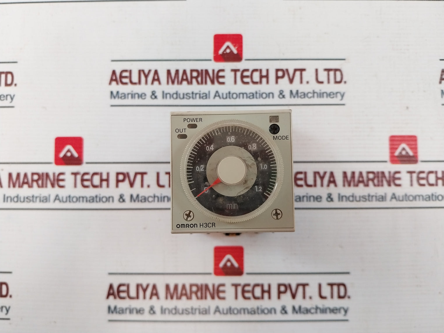 Omron H3Cr-a Timer Relay With Base 100-240Vac