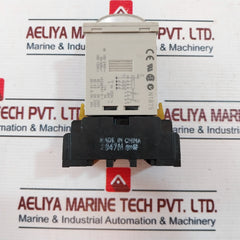 Omron H3Cr-a Timer Relay With Base 100-240Vac