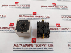 Omron H3Cr-a Timer Relay With Base 100-240Vac