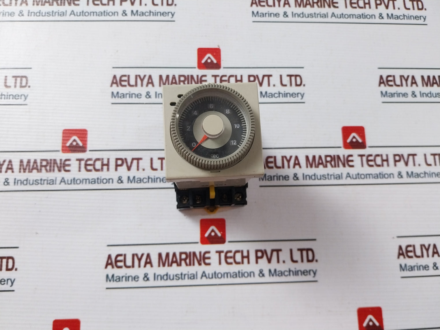 Lot Of 2X Omron H3Cr-a Timer Relay With Base 12-48Vdc 50/60Hz