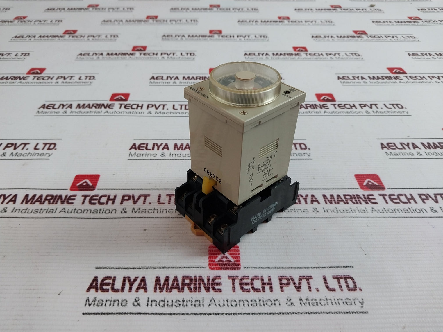 Lot Of 2X Omron H3Cr-a Timer With Base 0-3 Sec 24Vdc/Ac