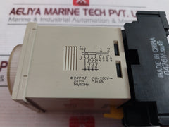 Lot of 2X OMRON  H3CR-A Timer With Base 0-3 Sec 24VDC/AC