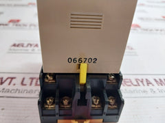 Lot of 2X OMRON  H3CR-A Timer With Base 0-3 Sec 24VDC/AC