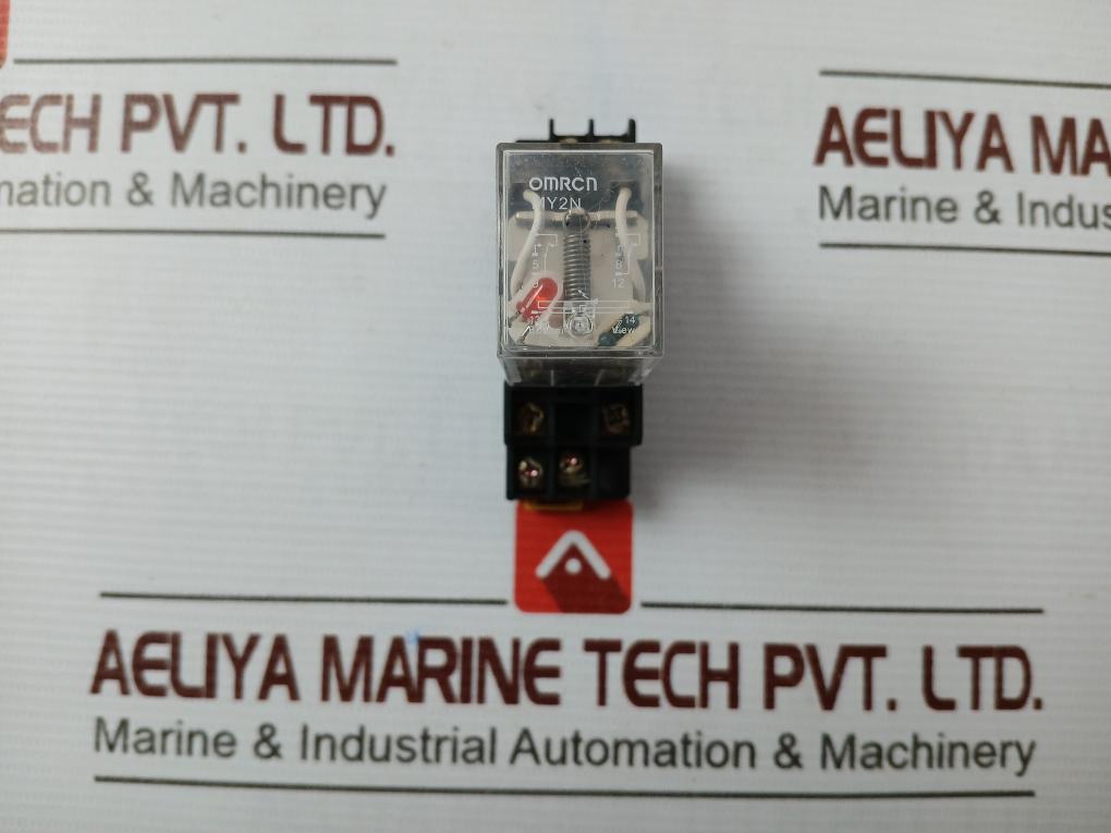 Lot of 2X OMRON MY2N Miniature Power Relay With Socket IEC255 5A 28VDC