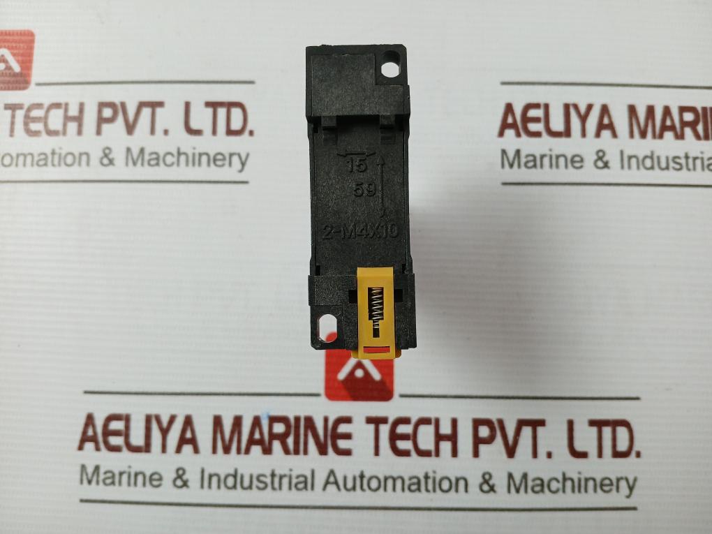 Lot Of 2X Omron My2N Miniature Power Relay With Socket Iec255 5A 28Vdc