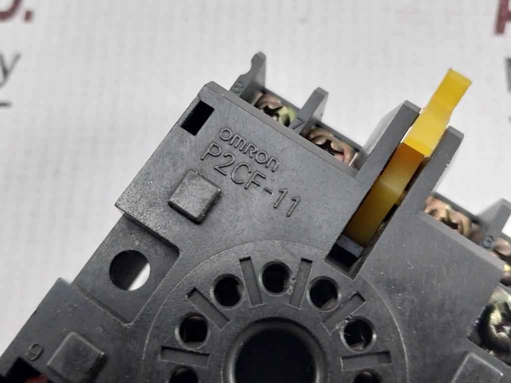 Lot Of 2X Omron P2Cf-11 Relay Socket 10A 250Vac