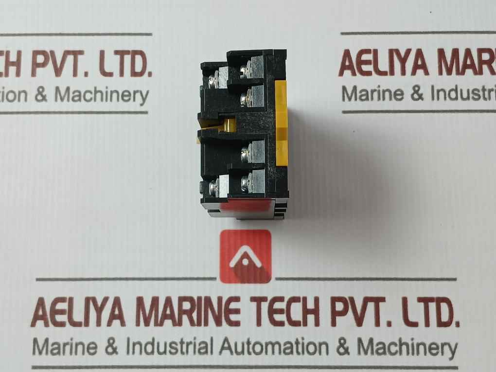 Lot Of 2X Omron P2Cf-11 Relay Socket 10A 250Vac