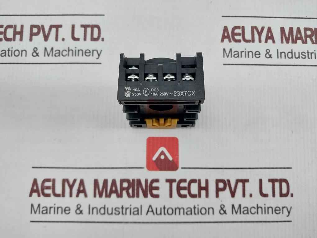 Lot Of 2X Omron Pf113A-e Socket Din Rail/Surface Mounting 10A 250V~