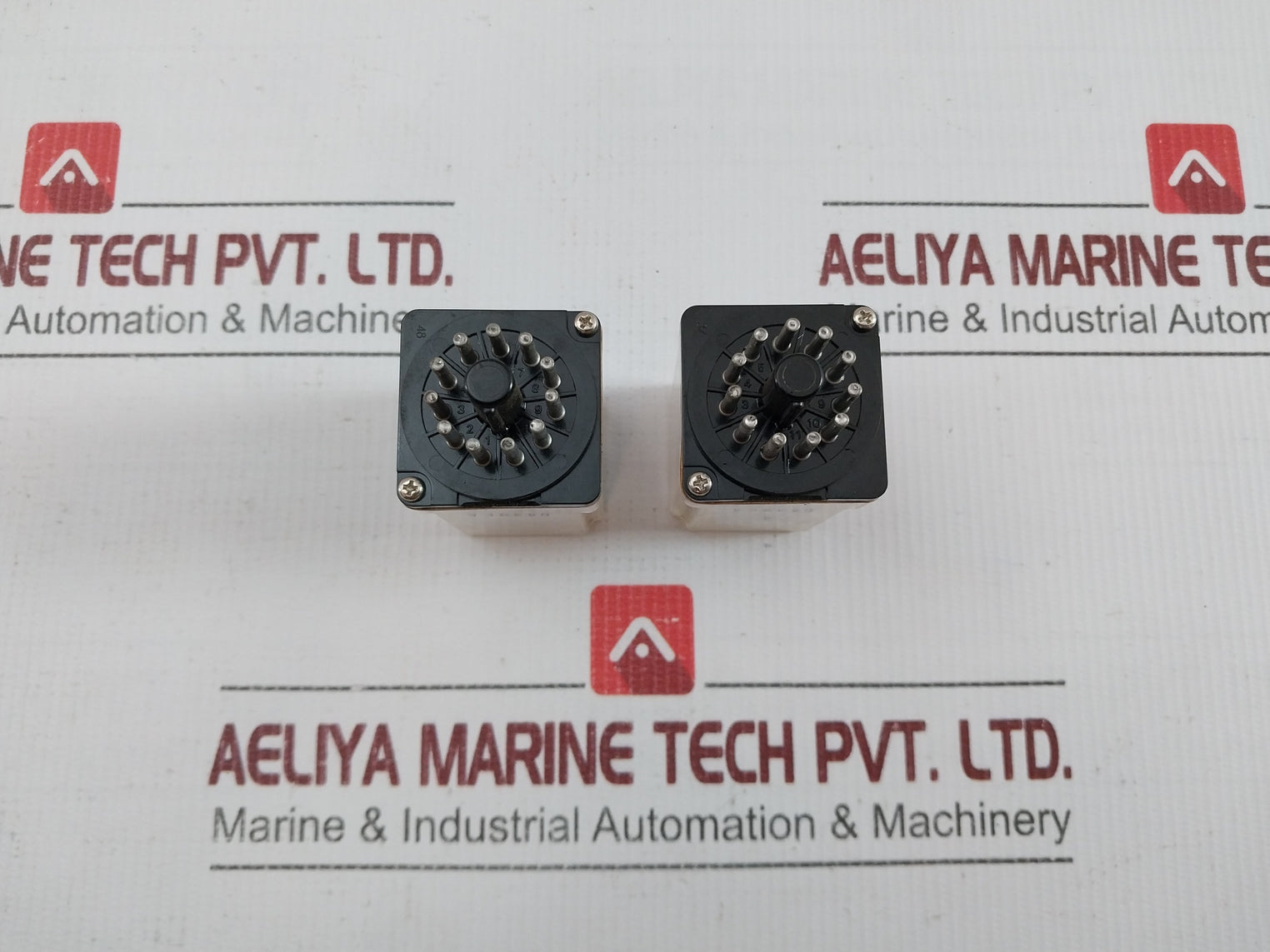 Lot Of 2X Omron Plug-in Power Relay Mk3P-tc