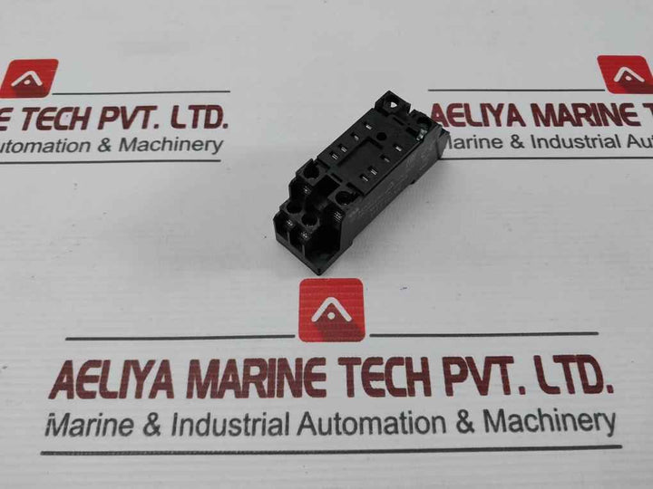 Lot Of 2X Omron Pyf08A-e Relay Socket 7A 250Vac