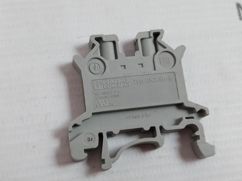 Lot of 2X PHOENIX CONTACT UK2,5B-E Feed Through Terminal Block 5MM2 690V