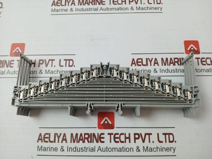 Lot Of 2X Phoenix Contact ZRV 8 Marshalling Panel 410-2013/033372