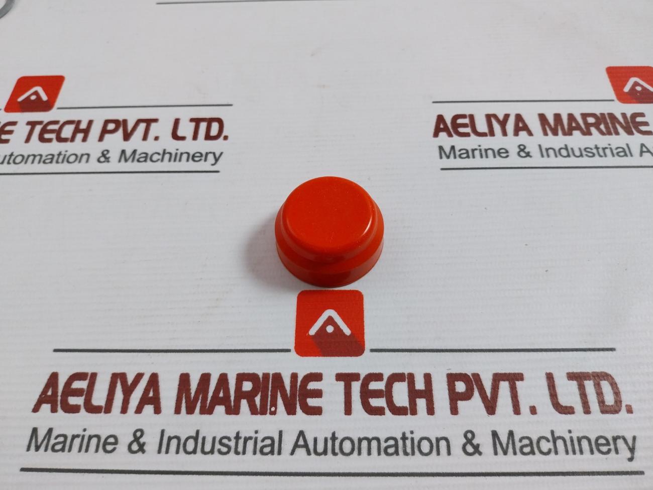 Lot Of 2X Schneider Electric 9001Ku2 Push Button Protective Cap Red