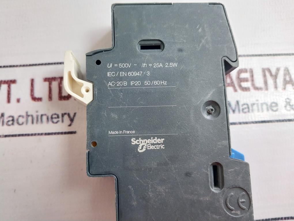 Lot of 2X SCHNEIDER ELECTRIC DF81 Fuse Holder 500v