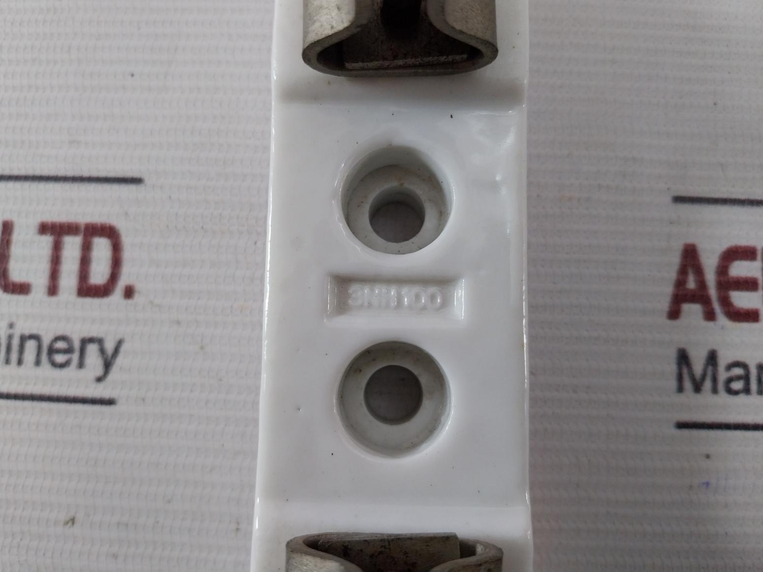 Lot Of 2X Siemens 3Na1 021 Fuse W/ Base Holder 500V 100A00/Gl 3Nh100