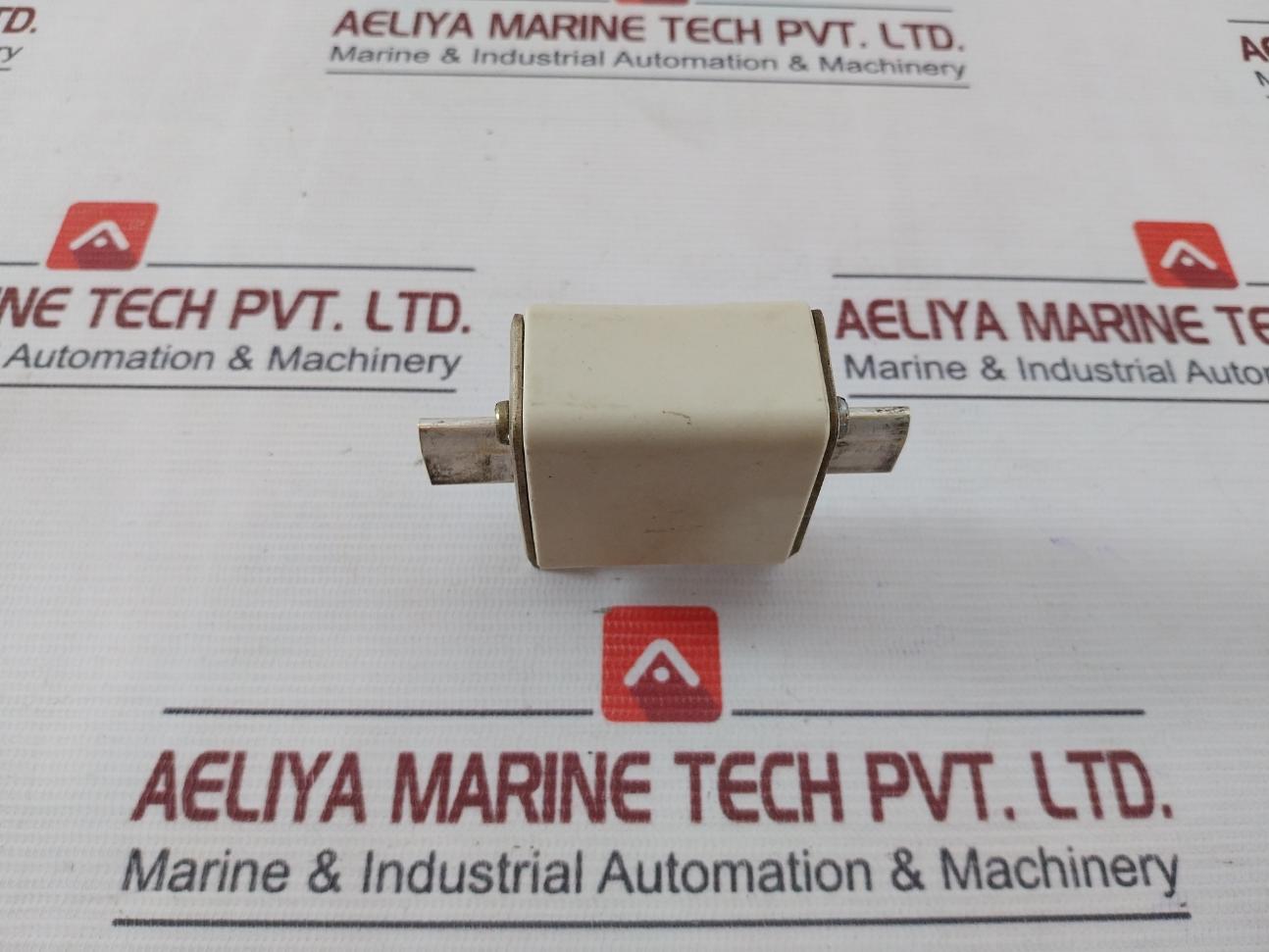 Lot Of 2X Siemens 3Na1 021 Fuse W/ Base Holder 500V 100A00/Gl 3Nh100