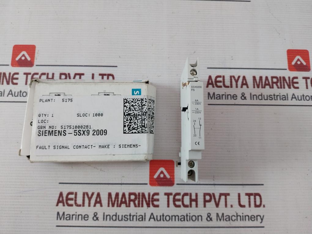 Lot of 2X Siemens 5SX9200 Fault Signal Contact 6A/230V