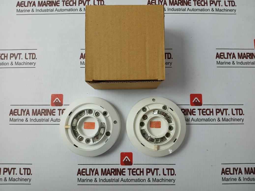 Lot Of 2X Siemens So 320 Addressable Base For Conventional Detectors Dcbpco5