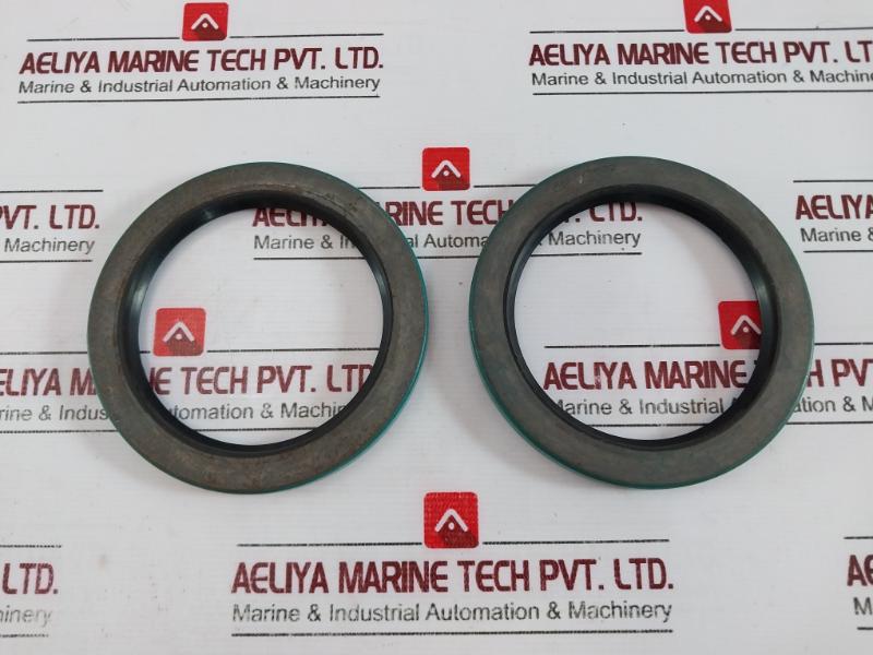Lot of 2X SKF CR 37532 Oil Seal 80885645