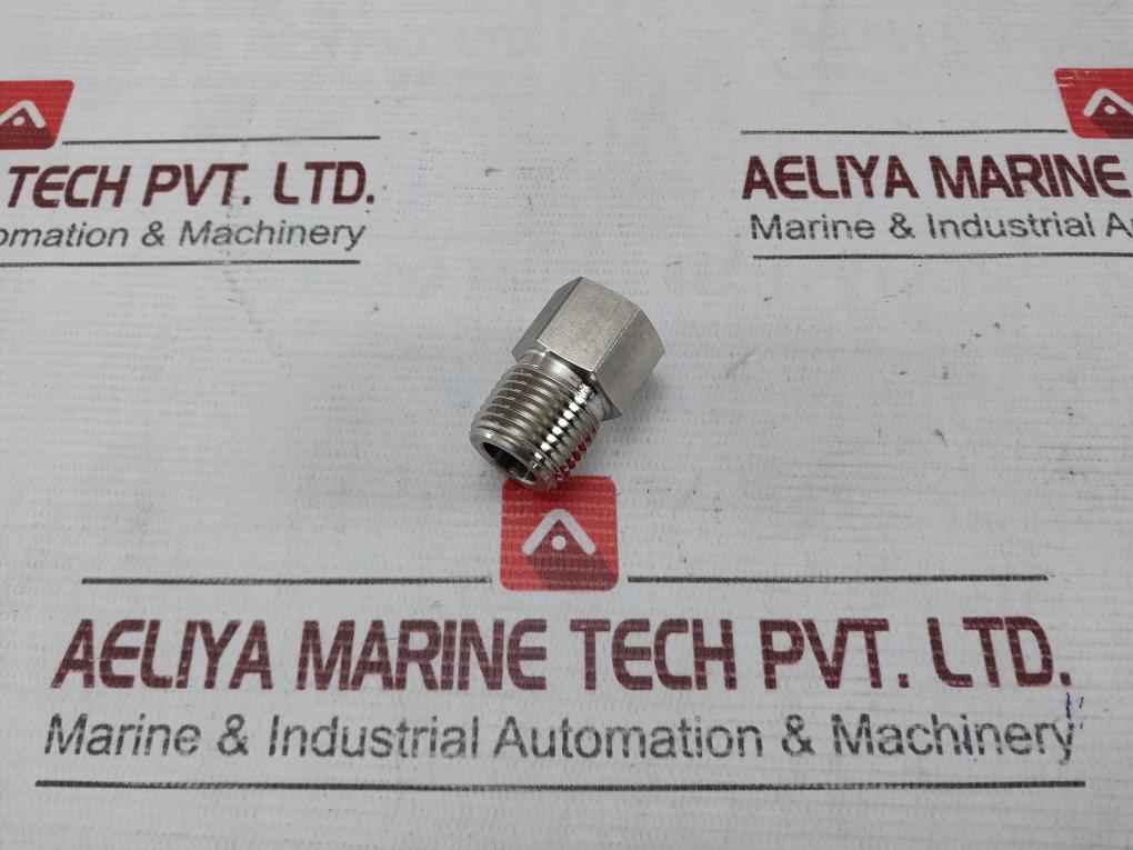 Lot Of 2X Swagelok 316 L29 Tube Adapter Wcr-480-30