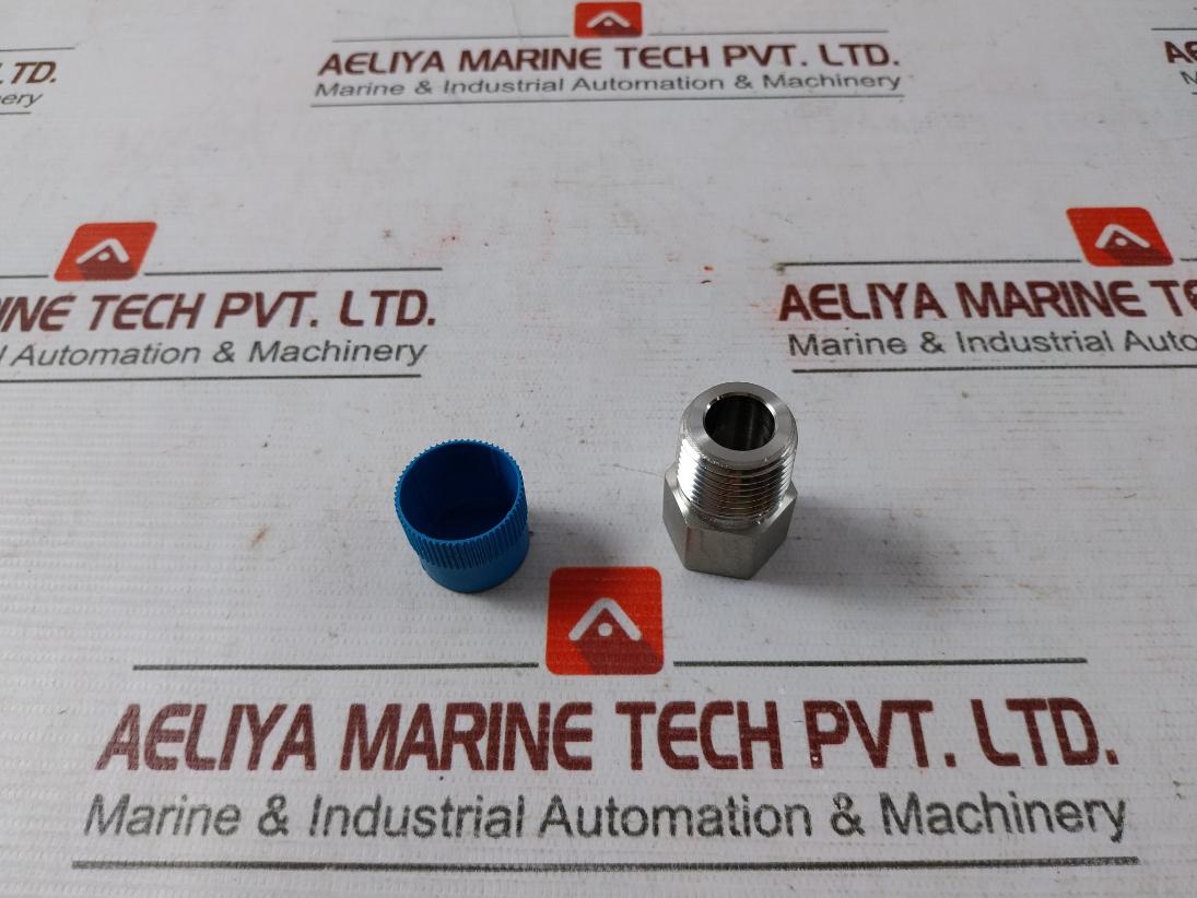 Lot Of 2X Swagelok 316 Vnk Straight Male Npt Connection Tube Fitting Wcr-480-30