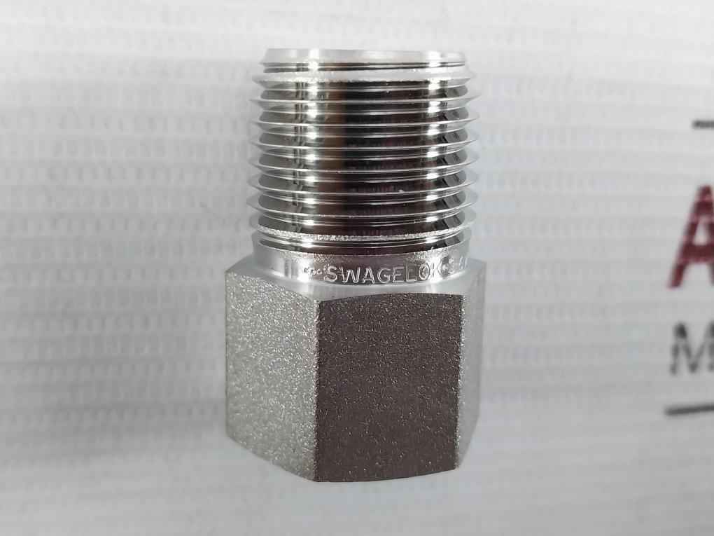 Lot Of 2X Swagelok 316 Wml Tube Adapter Wcr-480-30