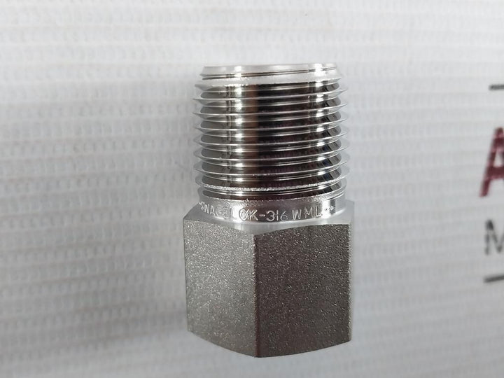 Lot of 2X SWAGELOK 316 WML Tube Adapter WCR-480-30