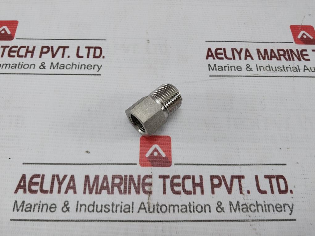 Lot of 2X SWAGELOK 316 WML Tube Adapter WCR-480-30