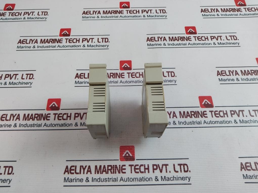 Lot Of 2X Txrail 4-20 Ma Temperature Transmitter 12 To 35 Vdc