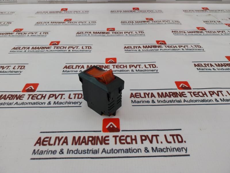 Lot Of 2X Tyco Electronics W33-s4B1Q-10 Circuit Breaker 50V Dc 10A