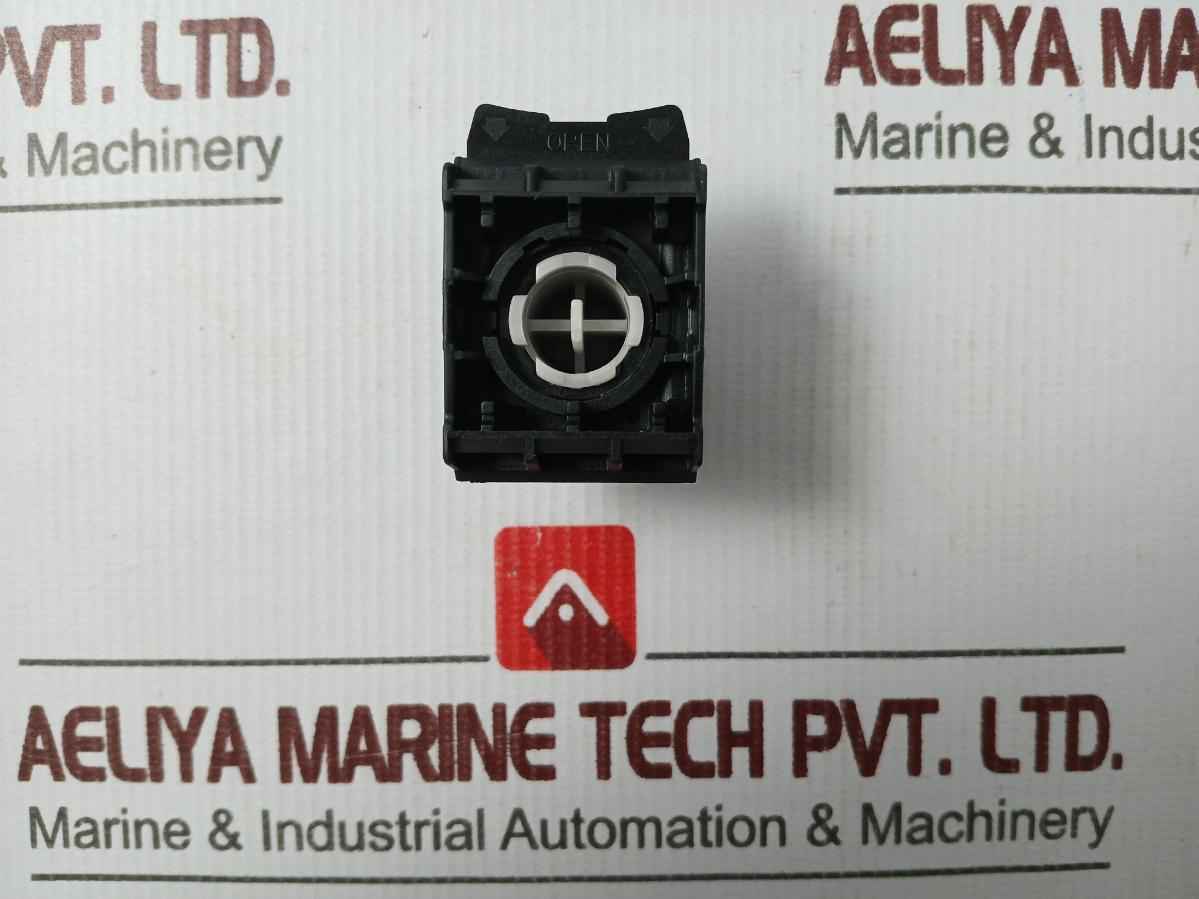 Lot Of 2X Weg Push Button And Signaling