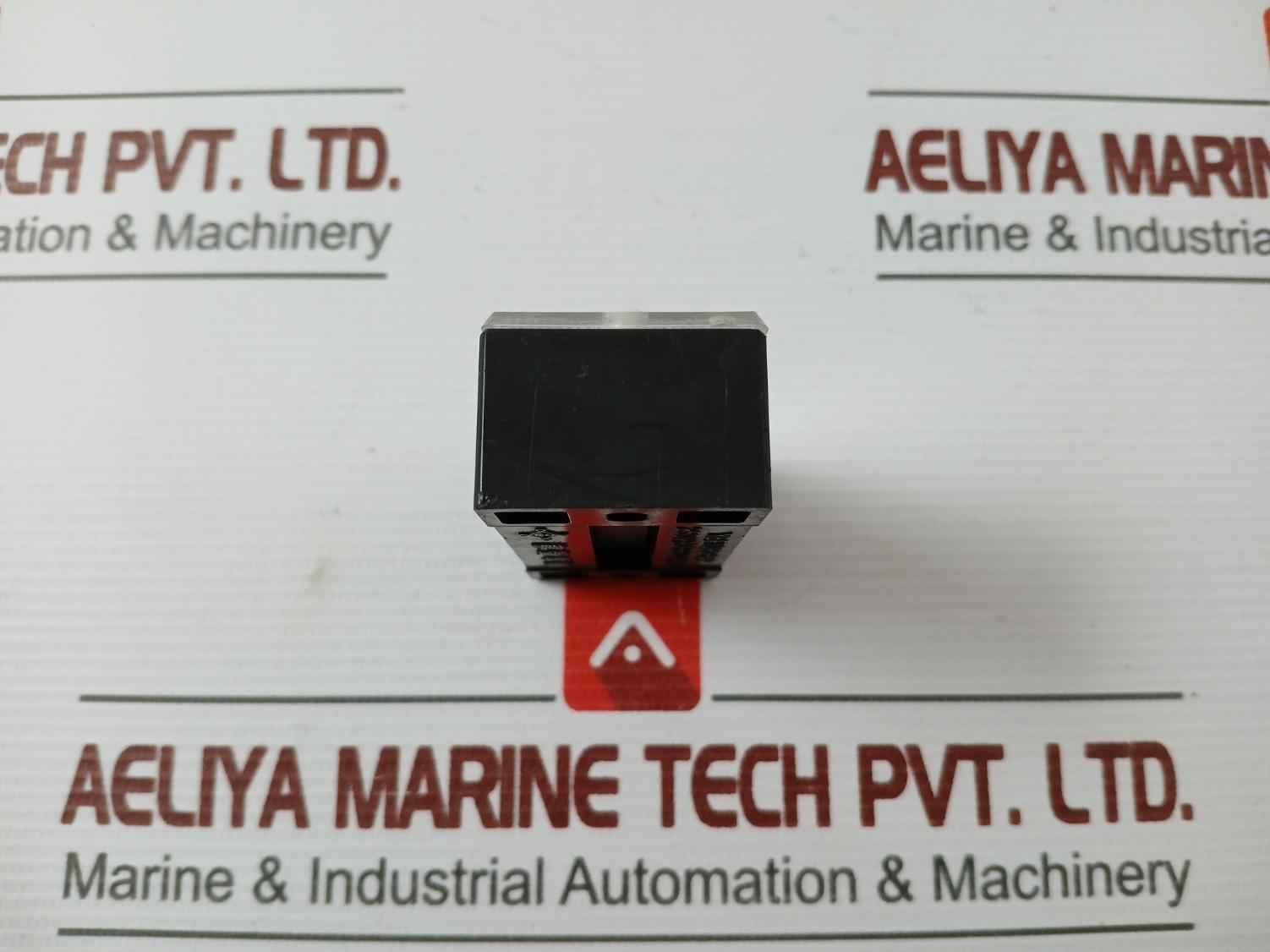 Lot Of 2X Yong Sung Ysft020-04P Terminal Block 250V-600V Max 20A