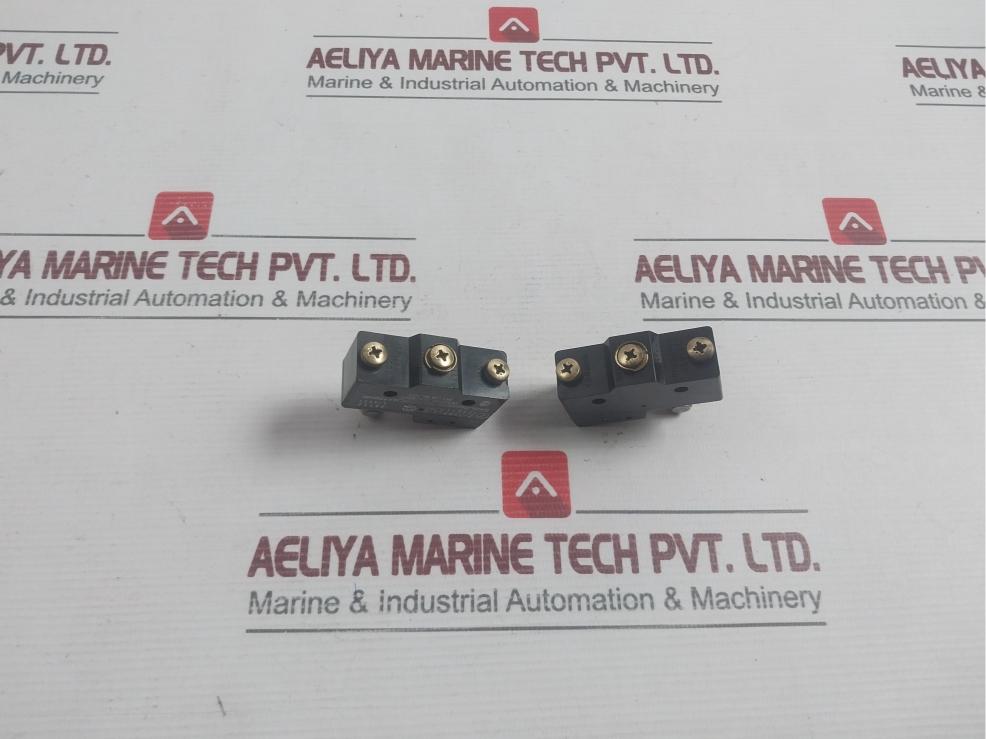 Lot Of 2X Z-15Gw22-b Omron Roller Lever Limit Switch
