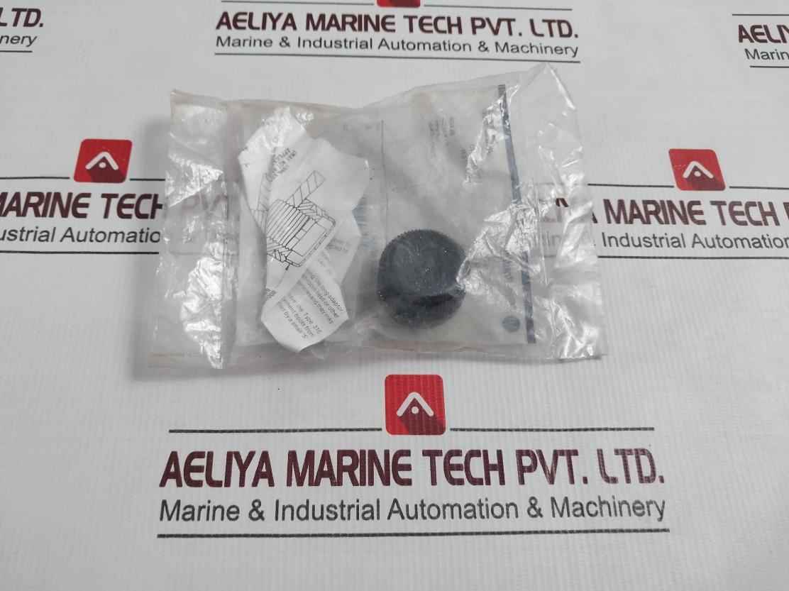 Lot Of 2x Allen-bradley 800h-np5h Boot And Adapter For Push Button