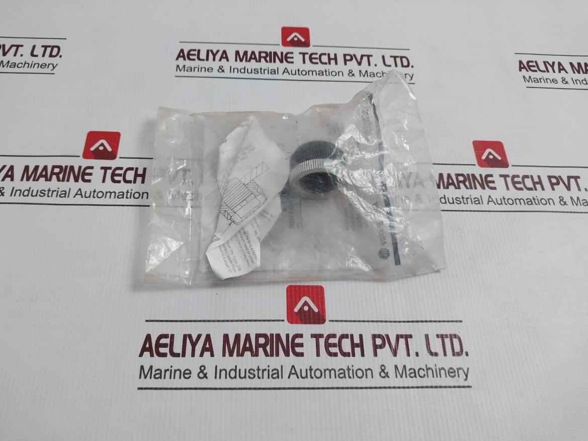 Lot Of 2x Allen-bradley 800h-np5h Boot And Adapter For Push Button