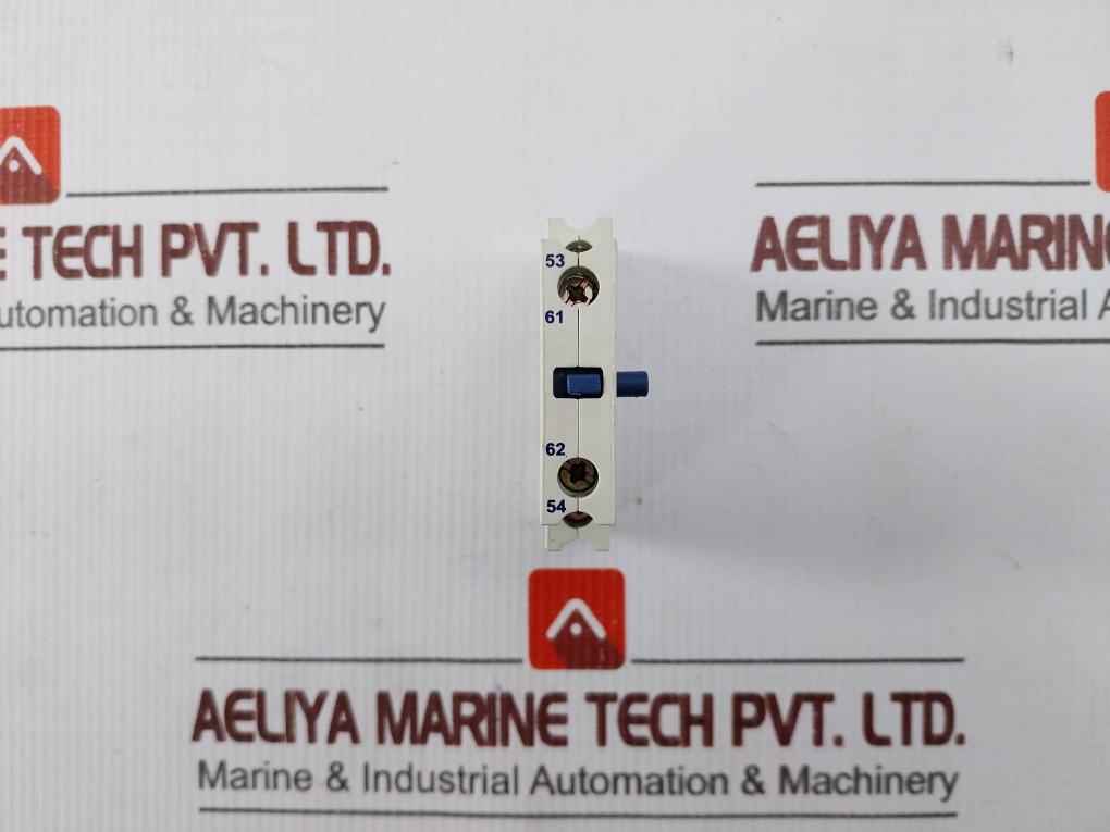 Lot Of 2x Larsen Toubro Mnx-a4 Auxiliary Add On Contact Block 10a 415v