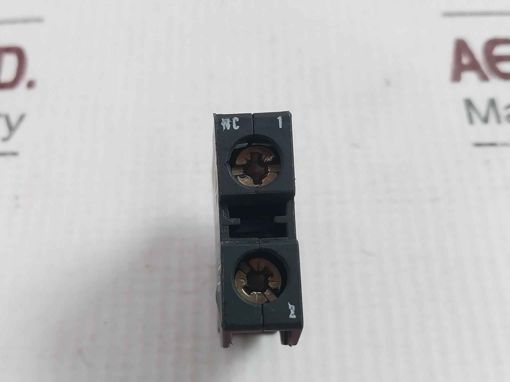 Lot Of 2x Moeller Ek01 Contact Block 6kv 10a 600v/a600 Q300