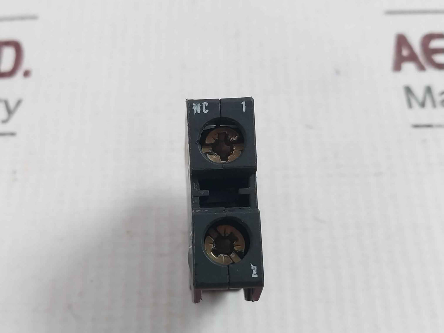 Lot Of 2x Moeller Ek01 Contact Block 6kv 10a 600v/a600 Q300