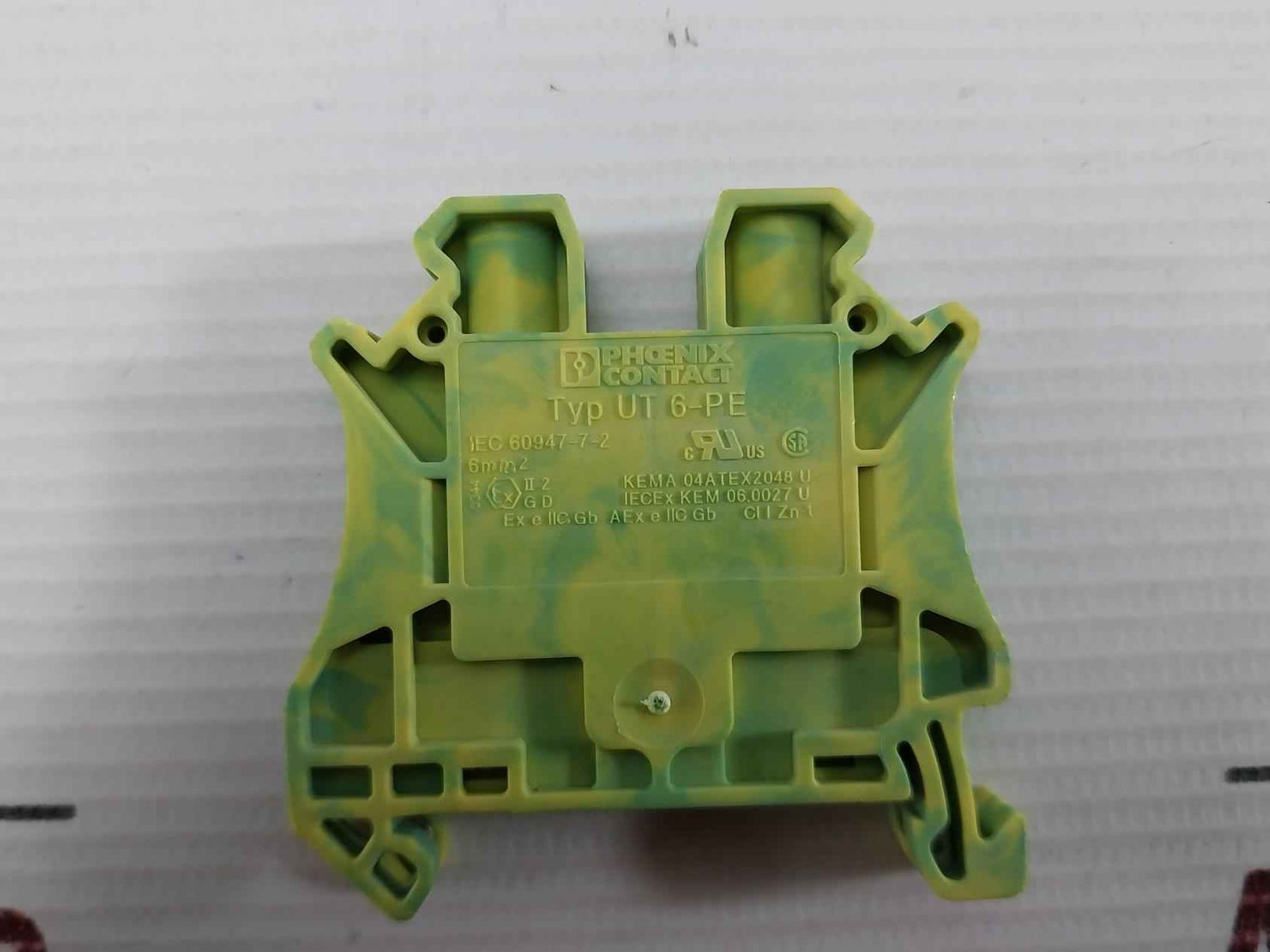 Lot Of 34X Phoenix Contact Protective Conductor Terminal Block Ut 6-pe