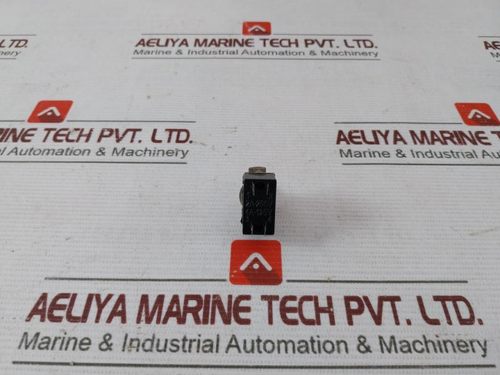 Lot of 3X 2A-250V Toggle Switch 4A-125A