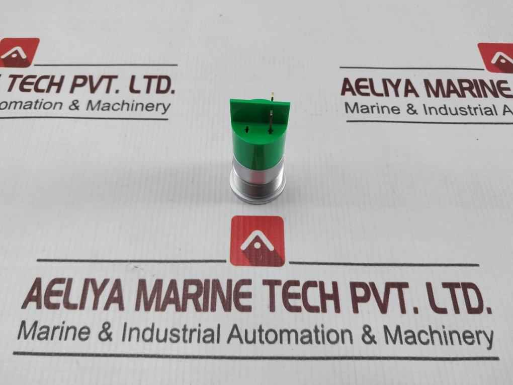 Lot Of 3X Apem Q22F1Gxxg12E Green Panel Indicator Light 250V 10A Apem2915