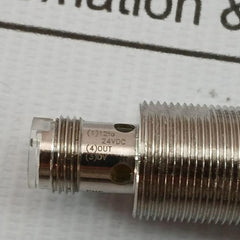 Lot Of 3X E2A-m18Ks08-m1-b1 Omron Inductive Sensor