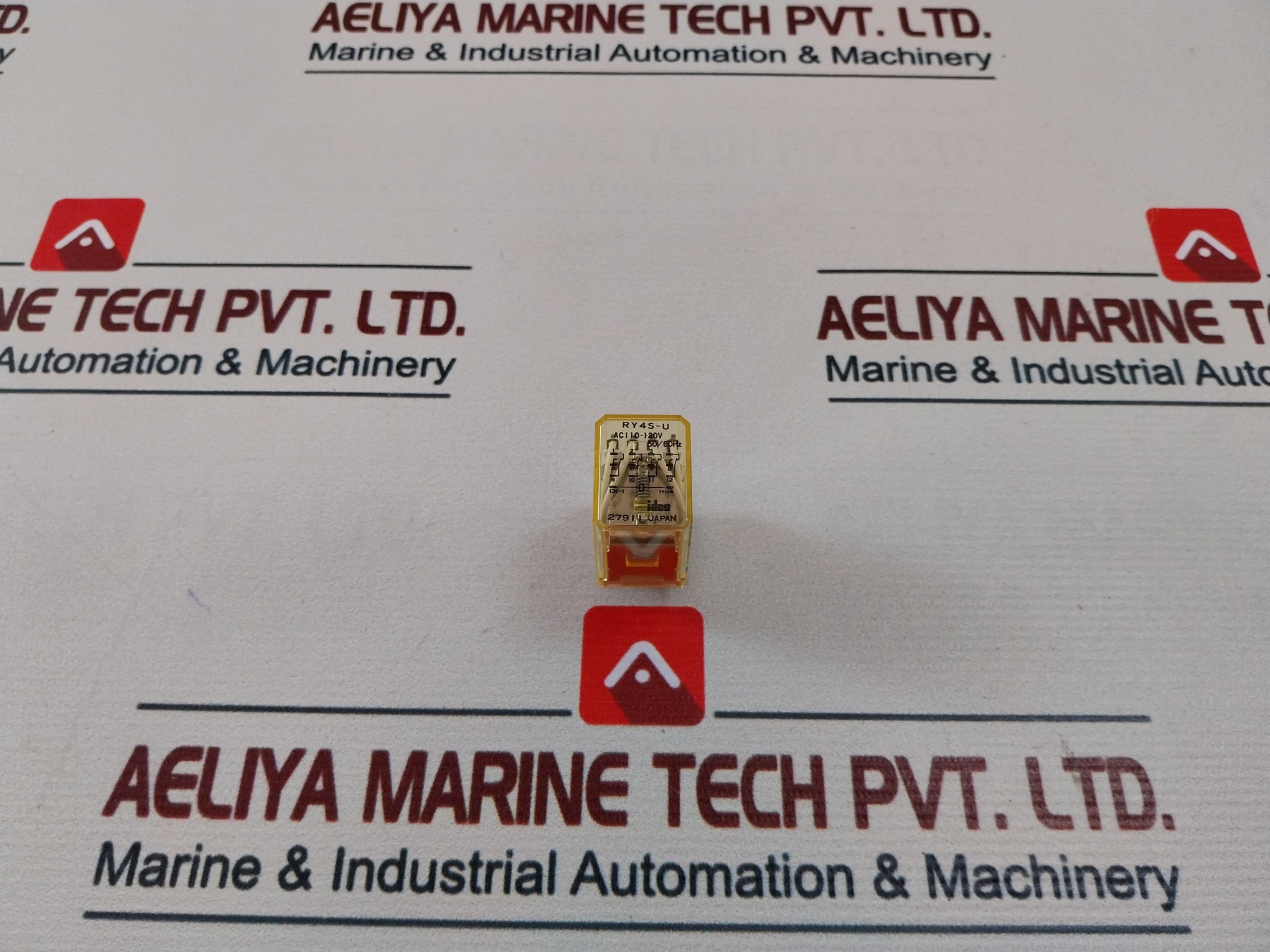 Lot of 3X Idec Ry4s-u Relay AC 110-120V 50/60HZ IEC 255-0-20