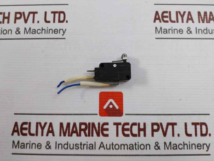 Lot Of 3X Omron D2Mv-1L22-1C3 Miniature Basic Switch 1A 125Vac 30Vdc