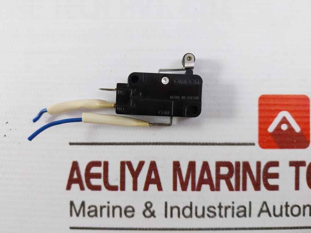 Lot Of 3X Omron D2Mv-1L22-1C3 Miniature Basic Switch 1A 125Vac 30Vdc