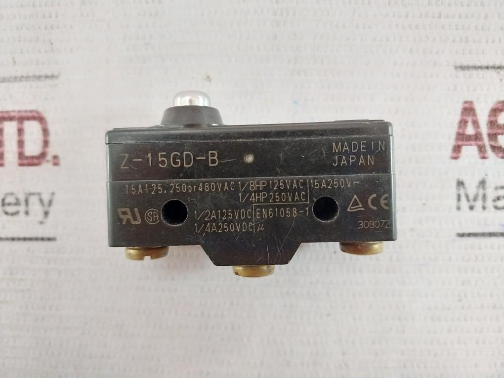 Lot of 3X Omron Z-15GD-B General-purpose Basic Switch 15A 125, 250/480VAC