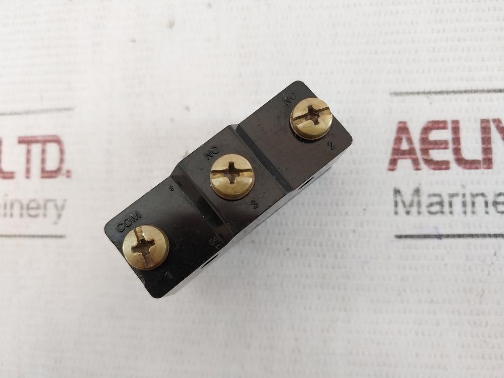 Lot Of 3X Omron Z-15Gd-b General-purpose Basic Switch 15A 125, 250/480Vac