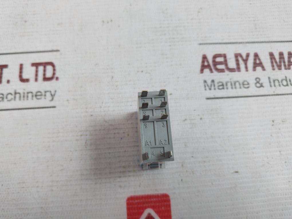 Lot of 3X Paramount P2-FPZI Relay DC 24V 6A 250V 30V IEC 61810